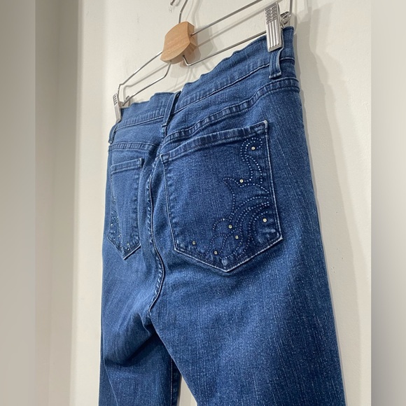 NYDJ Lift- Tuck Technology Dark Blue Wash Pant with Crystal Application 6 P - Picture 10 of 16
